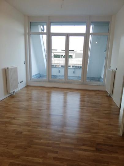 Prestigious commercial property with air conditioning and roof terrace Office/practice rooms 