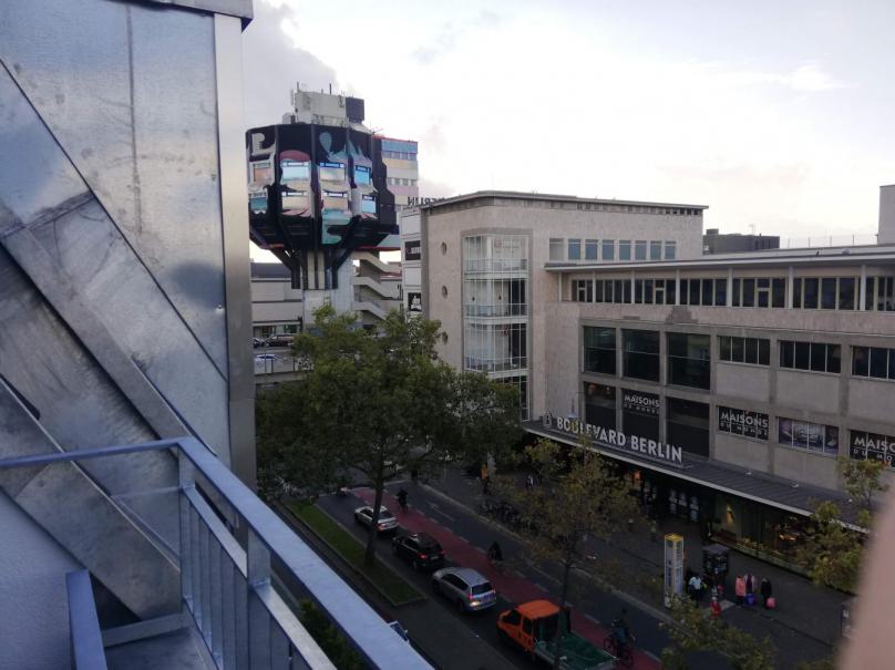 Prestigious commercial property with air conditioning and roof terrace Office/practice rooms 